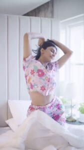 Actress Myra Sareen HD Instagram Photos and Wallpapers June 2024