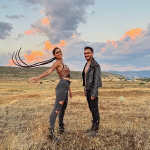 Myriella Kourenti Instagram - 🎬🎶🏁
Making Of “Πέρα”
Αθήνα ✔️
Road-trip ✔️
Καστοριά ✔️ 
Finding our Make Up with @filios_dimitris ✔️ 
#myriellanjohn #pera #backstage