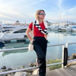 Núria Madruga Instagram - Look navy. 🛥️ Faltou só a voltinha no iate. 😂 #looknavy