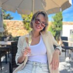 Núria Madruga Instagram - Já não preciso dizer nada, os meus filhos já me tiram as melhores fotos. 🤍 Dias bons a aproveitar os meus miúdos. Por mim era mais uma semana de férias. 🤪 Se calhar daqui a bocado já mudei de ideias. Bom fim de semana a todos. 😘