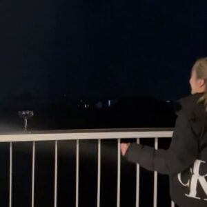 Na Hae-ryung Instagram - 나 탈색 하고 다시 제주 갈래.