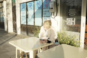 Na Hae-ryung Instagram - 나 탈색 하고 다시 제주 갈래.