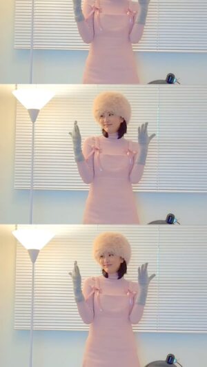 Na Hae-ryung Instagram - 🎀👗🎀The Adorable dress @margarinfingers 💕
