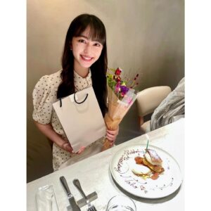 NaHo Instagram - 24歳になりました💐
そして本日9月20日で、
デビュー2周年を迎えました！
.
応援してくださっている皆さん、
いつもありがとうございます☺️
.
#七穂 #七穗 #青春有你2 #NaHo #qisui #youthwithyou #secondcultureinc
