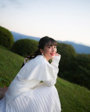 NaHo Instagram - 2021年も、皆さんありがとうございました！✨
今年はドラマ撮影、セカンドアルバムリリース、MV6作連続リリース、中国駐大阪領事館イベントなど、様々な経験をさせていただきました。　
貴重な経験が出来たことが、私にとって2021年で得た宝物です。
.
また今年は大学を卒業し、中国と日本で活動するアーティストとして、責任感をより持つようになった一年でもありました。
コロナ禍で思うように動けない時も、「日本でできることを」と一生懸命支えて下さったスタッフの皆さん、ずっと応援して下さっているファンの皆さん、本当に本当にありがとうございました！
.
今年感じた幸せ、楽しさ、辛さ、苦しさ、全て自分の糧にして、2022年は更にパワーアップできるよう、中国と日本の架け橋になれるよう、活動頑張ります！🌈
.
皆さん、良いお年を〜🐮
.
#NaHo #qisui #youthwithyou #secondcultureinc #穗月有你 #七穂 #七穗 #青春有你 #青春有你2 #麦穗们 #2021 #2022
