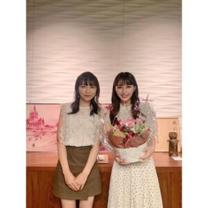 NaHo Instagram - #私がここに住む理由  七周年ファンミーティングに参加させていただきました！
久しぶりに竹内監督(@takeuchiryo_official )、
楊ちゃん(@yanchan_ch )にお会いできて嬉しかったです☺️
誕生日が近いということで、
花束まで用意していただきました💐
和之梦スタッフの皆さん、お心遣いありがとうございました！
.
很开心能参加 #我住在这里的理由 七周年fanmeeting！！
谢谢和之梦团队给我准备的惊喜💐
.
#和之梦 #七穂 #七穗 #青春有你2 #NaHo #qisui #youthwithyou #secondcultureinc