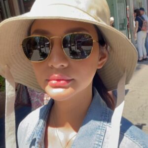 Nadia Saphira Instagram - Selfie series 🤍🤳🏼 cos we don't have any picture taken from other ppl 😆