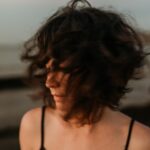 Nadia de Santiago Instagram - 🌊🌿🌜🕯️🌸✨O 📸 @martaguitartfotografia