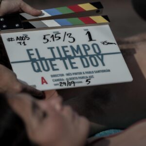 Nadia de Santiago Instagram - “Cuando las arañas tejen juntas, pueden atar a un león”
(Proverbio etíope)

Gracias @ines.pintor y @pablo.santidrian por este inolvidable viaje y al resto del equipo que ha hecho posible #ElTiempoQueTeDoy

Gracias @netflixes por darnos la confianza, el mimo y toda la libertad para poder contar esta historia.

Soy tremendamente afortunada🤍

#proximamente