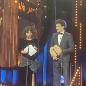 Nadia de Santiago Instagram - Noche muy bonita en los @premiosforque. Abrazando a Veronica Forqué y celebrando nuestro cine y nuestras series.

Que emocionante darte el premio a mejor interpretación femenina en cine @laiacosta_ . 
Contigo @mikiesparbe.

Gracias a @pedrodelhierro_official 
@marinagarciajoyas, a @marafervi a @diorbeauty @dior y a mi equipo @tandemtalent y @cris_casero por acompañarme.