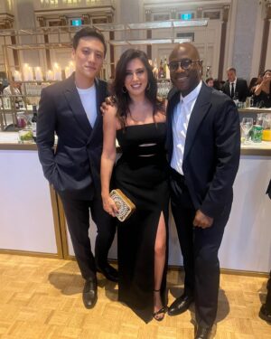 Nadine Labaki Instagram - Yesterday night @tiff_net #tifftributeawards2023 . Thank you @jadsoda @jonymatta @sarahsbag @cartier @rogervivier for spoiling me with your talent ! Thank you @bandrybarry @anthonyshim for you amazing company ❤️