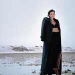 Nadine Labaki Instagram - " بعد فيلم "كفرناحوم"، شعرت بقلق دائم وبذنب كبير، وكأنّني لا أملك الحقّ في الحياة أو العيش بطريقة طبيعيّة. وذلك بعدما لمست الألم عند الناس، كما أنّني عشت مع البعض أوجاعهم إثر انفجار مرفأ بيروت، فكان من الصعب العودة إلى المنزل وكأنّ شيئاً لم يكن!" تخبرنا نجمة غلافنا المخرجة والممثلّة اللبنانيّة العالميّة نادين لبكي التي شعرت بالإحباط قبل أن تتمكّن من استيعاب ما حدث وكيفيّة التأقلم مع الوضع والوقوف من جديد. زوري موقعنا الإلكتروني لمعرفة المزيد. “After “Capernaum” movie, I felt constant anxiety and guilt, as if I had no right to live or to have a normal life, after feeling their pain. I have also felt the grief of some of them after the Beirut port explosion, and it was absolutely difficult to return home as if nothing had happened", tells us our cover star Lebanese-international actress and director Nadine Labaki as she felt frustrated before she could even comprehend what has happened and how to cope with reality and stand up again. Visit our website to find out more. @nadinelabaki @cartier ‏‎مديرة المحتوى الرئيسة: @obeidadanhach ‏‎رئيسة التحرير والإدارة الفنية: @farahland ‏‎المحرّرة البارزة: @salamakhalfan نائب رئيسة التحرير: @succarcynthia التصوير: @jihadhojeily مساعد التصوير: @joeghanemphotography ‏‎الحوار: @nicolas.azar الستايليست ومصمم الموقع: @yehiabedier مساعد الستايليست: @poucyelshahawy مساعد مصمم الموقع: @samhamouly تفتيح الصور: @retouching.elissar الشعر والمكياج: @kiwarkis لدى @mmgartists الموقع: @imkanproperties الإنتاج: @tintin.kai الملابس: @ysl @tahanimedlej 📣 follow us on @marieclairearabia #MarieClaireArabia #MarieClaireArabiaWoman #Cartier #NadineLabaki #May #MayIssue #نادين_لبكي #مايو