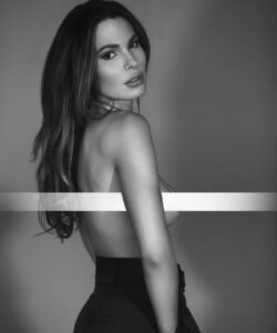 Nadine Velazquez Instagram - Mama Jama 🎶 📷: @michaelblankphotography