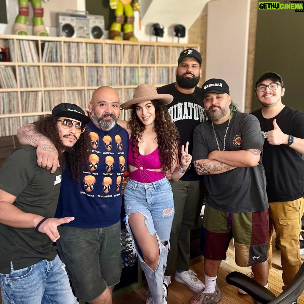 Nadine Velazquez Instagram - A weekend full of dope & creative sounds and lyrics mastered by these boyzzzz. Loved collaborating with you! @cqthedrummer @mariano_nano_herrera @hype_turner @clipsxahoy @eldusty @bestboytv