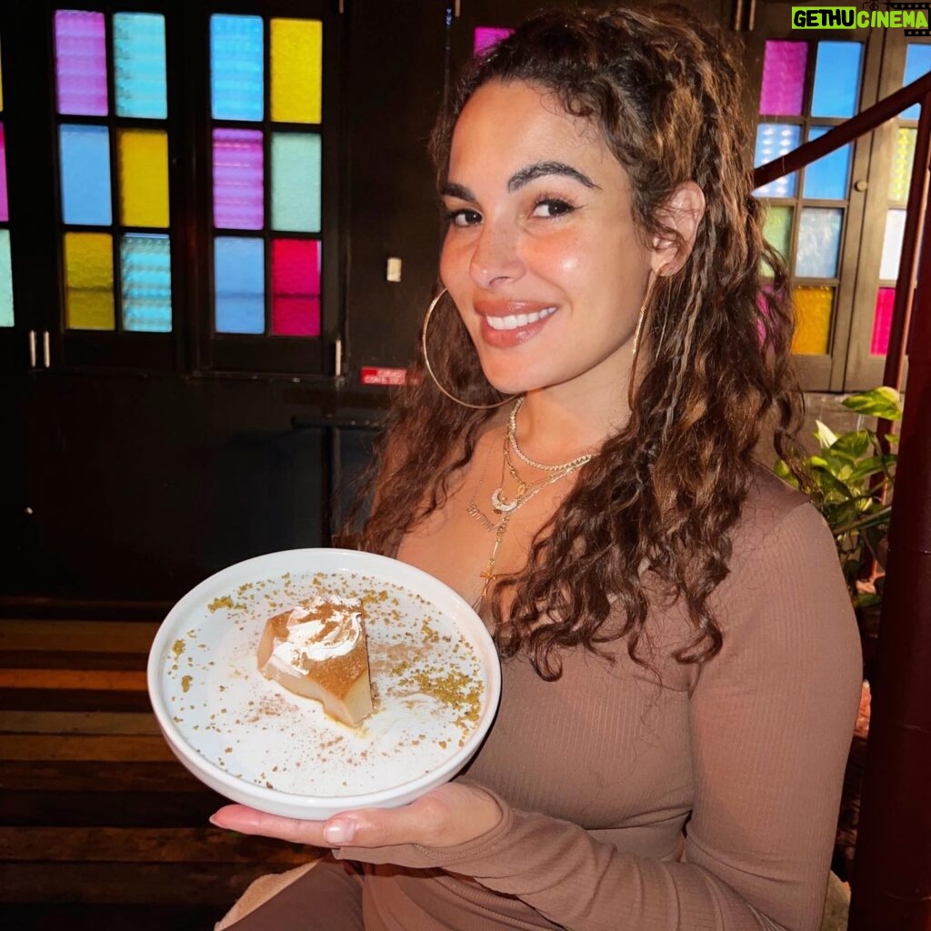 Nadine Velazquez Instagram - Many of you have been asking for an Only Fans but I’m starting an Only Flans instead . The real Puerto Rican dessert 🍮 . @eldusty 😝 @casitamiramar