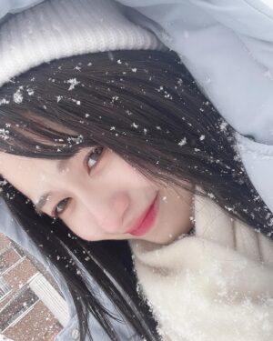 Nagisa Hayakawa Instagram - .
雪まみれ〜⛄️❄️