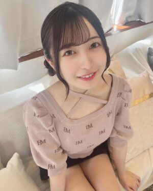 Nagisa Hayakawa Instagram - .
お家デートとかどう？
