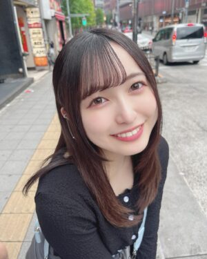 Nagisa Hayakawa Instagram - .
見つめられて照れてるの？？😼