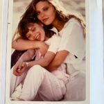 Naike Rivelli Instagram – Malibu 1 aprile –  9 anni 
#naikerivelli @ornellamuti 
Grazie @_e_r_iika 🙏🏼 
L’anno in cui è nata la mia sorellina @blueeyedfamily