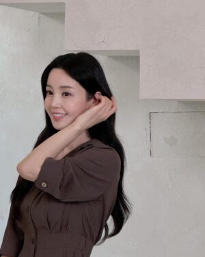 Nam Gyu-ri Instagram - 🌸

2024년 올리비아하슬러의 새로운 뮤즈가 되었습니다.
광고 촬영중📷 항상 행복하세요 ! 

#올리비아하슬러