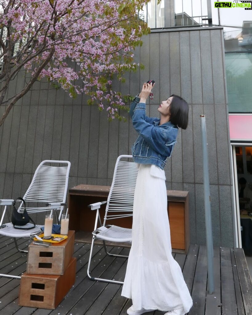 Nam Gyu-ri Instagram - 🌸🌸🌸 #Leica#MASERATIGrecale#spring