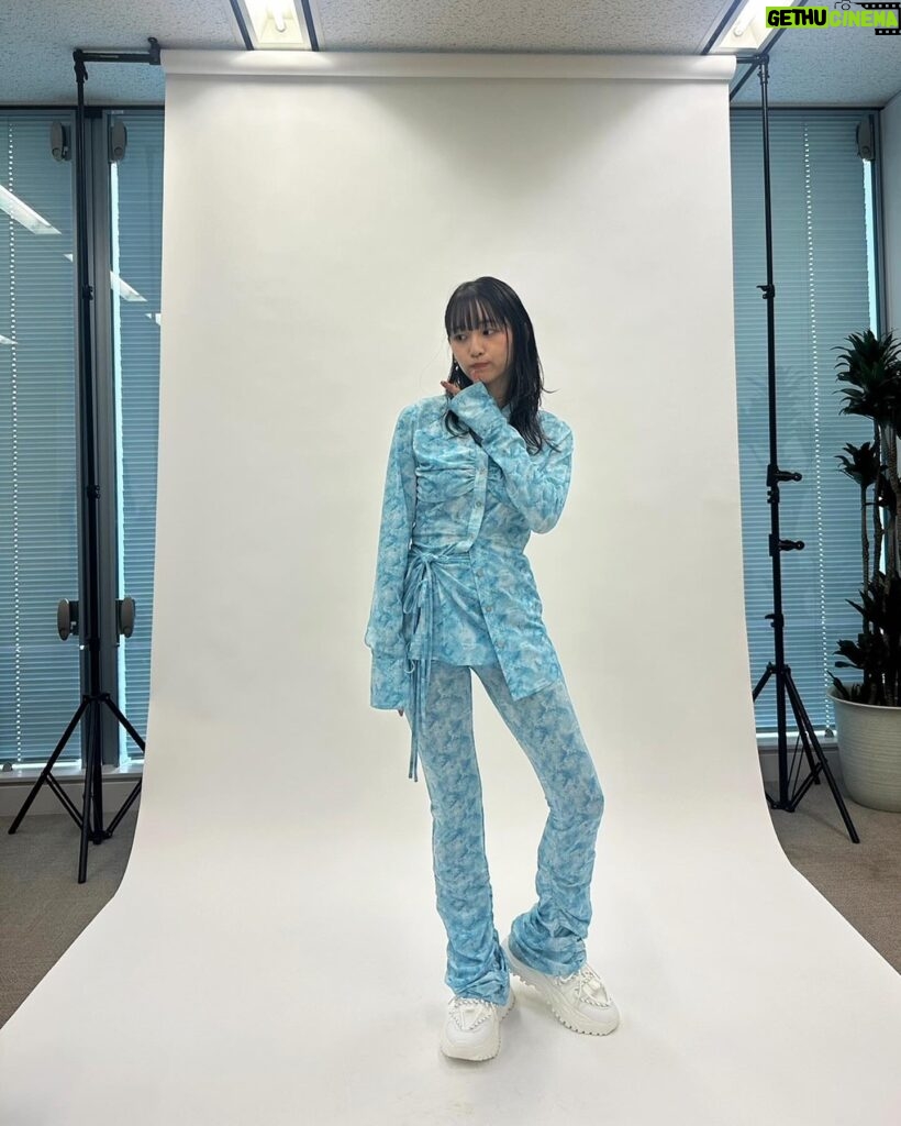 Nana Asakawa Instagram - Mac Fan 12月号 表紙を務めさせていただいております！ 久しぶりに表紙の雑誌嬉しいなあ☺️ ぜひゲットしてください！ #帰して　のお話もたくさんさせてもらって、なんと4ページも…！嬉