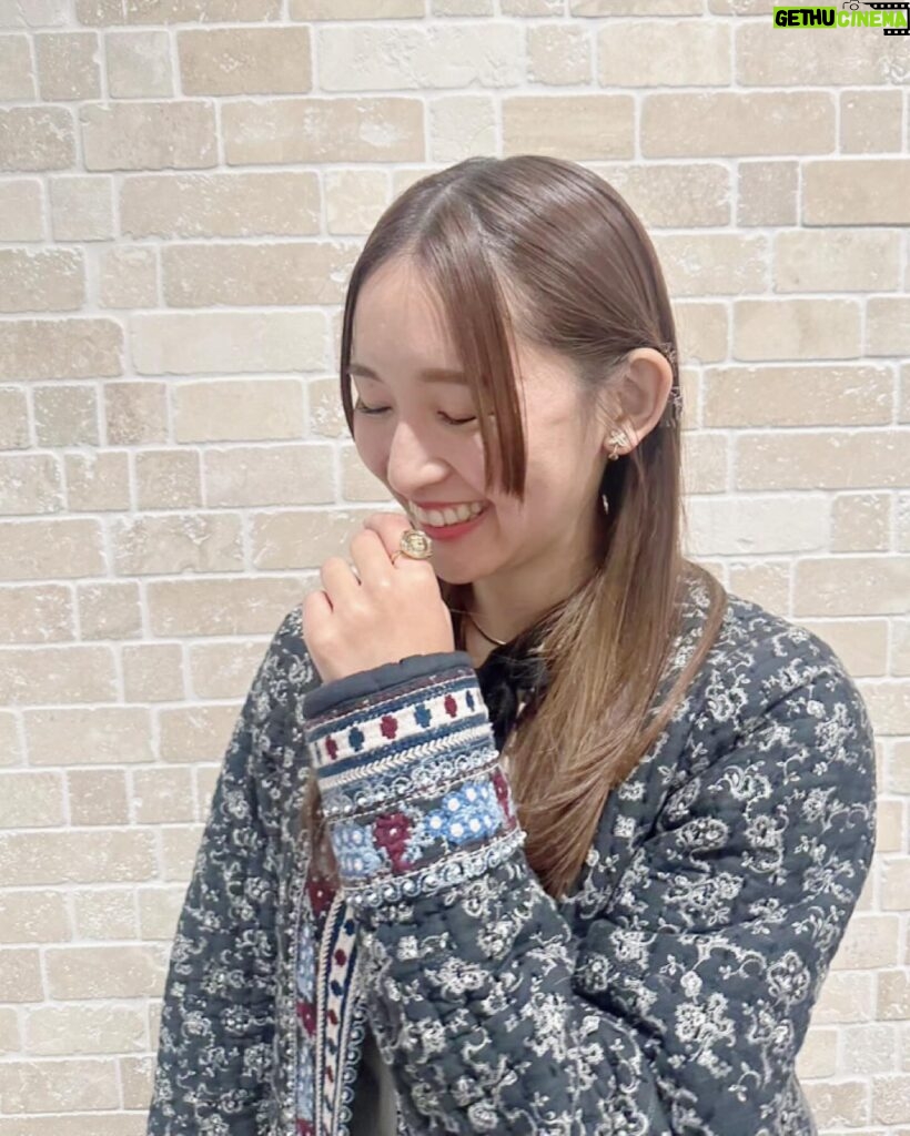 Nana Asakawa Instagram - 絶賛撮影中です🎥✨ お知らせはもう少し先になりそうかなあ 実は役作りで数ヶ月ぶりに前髪を切りまして久しぶりのぱっつんさん生活です🤭 長い前髪にも飽きてきた頃だったからはっぴー🎉