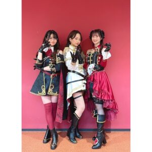 Nanami Yamashita Instagram - ⁡
『THE IDOLM@STER CINDERELLA GIRLS UNIT LIVE TOUR ConnecTrip! 』山形公演💫
ありがとうございました❣️
⁡
起きてもまだ気持ちは山形にいるような、そんな今日を過ごしてます🧚🏻‍♀️꙳⋆
⁡
「心と心をコネクトリップ」にぴったりな
やまぎん県民ホールで、ぎゅっと近くでプロデューサーちゃん達と会えたことが最高でした🌈🪄
大きく見える応援グッズたち、唯のを見つけるとさらに笑顔になっちゃうね😚♡🧡
⁡
⁡
そしてルビーカウンテスとして皆さんの前に立てたこと、1番嬉しかったです💎✨✨✨
とてももどかった夏、二ノ宮ゆいちゃんとまきまきに沢山助けてもらった分の絆と感謝を込めて
「Night Time Wander」披露となりました！
ほっとしました、待っててくれたかな、本当にありがとうございました♪🩷
⁡
サニードロップとRadio Happyも楽しかったです💐⭐︎
Radio Happyを歌ったのは2019年ぶり！！！
時間経つの早ー！っていうのと久しぶりにステージで歌うソロ曲にどきどきしていたけど、
声援届き唯らしくとても楽しめました♡🌈
⁡
⁡
最後の写真、みんなの優しい雰囲気がそのままでてて大好き📷💘
裏でもわいわい楽しめました⭐︎
⁡
2/5(月)のデレラジ⭐︎でも山形公演について話しますので、ぜひ聞いてね🧡
⁡
またプロデューサーちゃんと会える日を楽しみにしてます！！！
山形の皆さん、県外からはるばる来てくださった皆さん、配信の皆さん
全員ラブ!ありがとうございました〜𓆸✨✨✨
⁡
山形Thank you~❣️❣️❣️
⁡
#cg_UNITTOUR