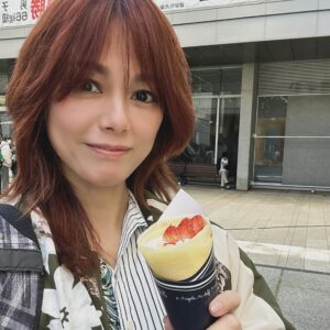 Nanase Aikawa Instagram - 大学の中でクレープ売ってて、つい買ってしもうた😂❤️

#クレープ