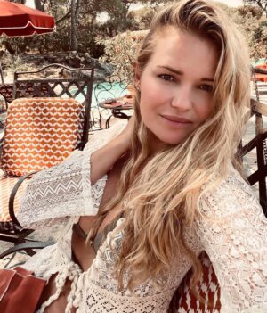 Nanda Ziegler Instagram - Summer… Take me back! ☀️