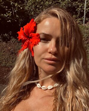 Nanda Ziegler Instagram - Aloha 🌺🤙🏼