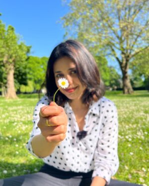 Nandini Sree Instagram - And just like that spring is here..🌼

Click courtesy: @keerthana__hari 😘