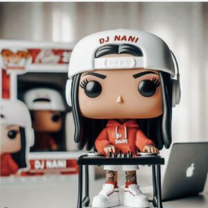 Nani Trinidade Instagram - Vous pensez que laquelle me correspond le plus ? #pop #figurines #dj  #brandidentity #bebravestore
