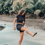 Nani Trinidade Instagram – La découverte des plages de sable noir 🌋. Savez-vous pourquoi le sable de la plage des bananiers est noir ? 
#guadeloupe #971 #antilles #plage #sablenoir