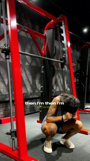 Nani Trinidade Instagram - Ne regrette jamais tes efforts. Soyez heureux de ce que vous avez tout en travaillant pour obtenir ce que vous voulez.
Une coach @mel_pagesy présente comme ça rien de mieux. #mentalsport #coach #sport #determination @onairfitness_saintjeandevedas
