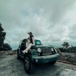 Nani Trinidade Instagram - Merci à @smart.rental.service pour ce magnifique Jeep Wrangler ! Pour toutes les personnes qui viennent à SAINT MARTIN vous savez où trouvez un véhicule. 🚗 🙏🏾😏 Thanks to @smart.rental.service for this beautiful Jeep Wrangler ! For all the people who come to SINT MARTEEN you know where to find a car 🚗#location #voiture #cars #sxm #sintmarteen #rentacar