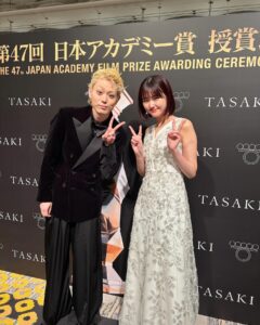 Nanoka Hara Instagram - 第47回日本アカデミー賞 新人俳優賞を頂きました。このような素晴らしい賞を授賞する事ができ、感無量です。 映画｢ミステリと言う勿れ｣に携わる全ての皆様、映画を観てくださった皆様のお陰です。この賞に恥じぬ様、これからも一つ一つの作品に誠実に向き合っていきます。 本当にありがとうございました！ #ミステリと言う勿れ