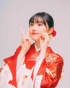 Nanoka Hara Instagram - 本日は、成人の日。 新成人の皆様、おめでとうございます！！ 今まで支えて下さった沢山の方に感謝です。 ハタチの原もよろしくお願い致します🙇‍♂️ 撮影📸 @hof.tokyo さん 衣装👘 @sweet_pea0113 さん