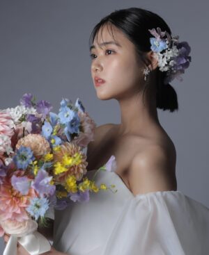 Nanoka Hara Instagram - 6月号PLACOLE＆DRESSYさんの表紙モデルを務めさせていただきました。
初ウエディングドレス！
可愛いドレスばかりで幸せな撮影でした︎☺︎
