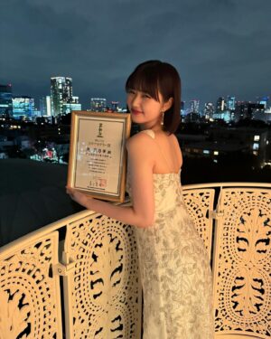 Nanoka Hara Instagram - 第47回日本アカデミー賞
新人俳優賞を頂きました。このような素晴らしい賞を授賞する事ができ、感無量です。

映画｢ミステリと言う勿れ｣に携わる全ての皆様、映画を観てくださった皆様のお陰です。この賞に恥じぬ様、これからも一つ一つの作品に誠実に向き合っていきます。

本当にありがとうございました！

 #ミステリと言う勿れ