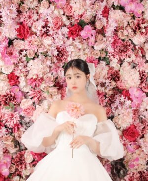 Nanoka Hara Instagram - 6月号PLACOLE＆DRESSYさんの表紙モデルを務めさせていただきました。
初ウエディングドレス！
可愛いドレスばかりで幸せな撮影でした︎☺︎