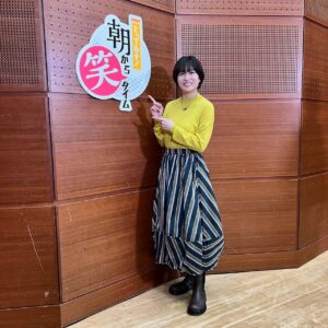 Nao Minamisawa Instagram - ひさしぶりに出演📺
NHK「とっておき！朝から笑タイム」

以前司会をやらせていただいていた番組に、
レギュラーのらくご男子たちには内緒でサプライズ登場！
どんなリアクションだったか、観ていただけましたか？

来週20日(土)の朝も出させていただきますので、ぜひ近畿地方の方は、チェックしてください📺

#あさ笑 #落語 #らくご男子 #nhk

衣装
ニット、ネックレス　@lanvin_en_bleu_womens 
ブーツ　@charleskeith_jp #チャールズアンドキース
