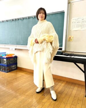 Nao Minamisawa Instagram - 本日オンエア📻
TOKYO FM『nippn ¡hon-yomokka!』

スタジオを飛び出して、葛飾盲学校で公開収録！
フリーアナウンサーの井口玲音さんと一緒に、生徒さんを交えて読書トークしたり、宮沢賢治の「注文の多い料理店」を朗読したり、図書室にお邪魔したり。

その様子をお送りします！
18時半からぜひお聴きください♪
#tokyofm #yomokka @tokyofm_official 

衣装
@u_c_a_official 
靴　@launa_lea