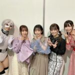 Nao Toyama Instagram - AnimeJapan2024 ありがとうございました！！ これからが楽しみになるアニメ情報が盛り沢山でしたね！！ 賑やかなこのお祭りの雰囲気が私は大好きです！ バックヤードでも色々な方と会えて楽しかったな💮 この日の衣装はワンポーズでしたが、 実はステージにあわせてイヤリングを変えていました！ 河森正治さんステージ→緑 SHY→白 合コンに行ったら女がいなかった話→黄 ゆるキャン△→青 どのステージも聞きたいこと話したいことがたくさんであっという間でした……！ 明日はラジオもあるので、 そこでもいろいろお話ししていますのでぜひ🌟 これからも頑張るぞ～～！☺️ #AJ2024 #合コンアニメ #SHY_hero #ゆるキャン
