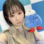 Nao Toyama Instagram - AnimeJapan2024 ありがとうございました！！ これからが楽しみになるアニメ情報が盛り沢山でしたね！！ 賑やかなこのお祭りの雰囲気が私は大好きです！ バックヤードでも色々な方と会えて楽しかったな💮 この日の衣装はワンポーズでしたが、 実はステージにあわせてイヤリングを変えていました！ 河森正治さんステージ→緑 SHY→白 合コンに行ったら女がいなかった話→黄 ゆるキャン△→青 どのステージも聞きたいこと話したいことがたくさんであっという間でした……！ 明日はラジオもあるので、 そこでもいろいろお話ししていますのでぜひ🌟 これからも頑張るぞ～～！☺️ #AJ2024 #合コンアニメ #SHY_hero #ゆるキャン