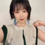 Nao Toyama Instagram - ちょっとお久しぶりです！ すっかり暑くなってきましたが皆さん元気に過ごされていますか？？ 私もエアコンを優しい温度でつけながら、体調に気を付けて日々がんばっています💡 本日発売のananさんに、 ワルキューレとしてのインタビューを掲載していただいているのでよかったら✅してみてくださいねっ！ 衣装の袖のヒモと大きなイヤリングが個性的で素敵でした……✨✨