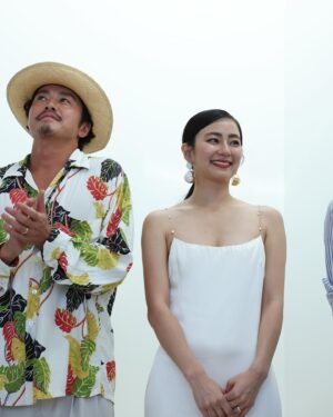 Naomi Lorraine Frank Instagram - .
.
たくさんの笑顔と涙が溢れた
@shidamizuki の最高な結婚式🕊🤍

素敵な美月ちゃんと素敵な旦那様の
お友達達もみんな素敵で、

全空間にハッピーが溢れておりました…🤍

いつも綺麗だけど、
この日は本当に本当に綺麗すぎたよ🥺🤍

美月ちゃん、りゅうちゃんさん、
本当におめでとう🤍

📸　@kaikiyamanaka 
.
.
#happywedding #結婚式#おめでとう#早くみんなでお出かけしたいな#全データの写真から#お気に入りチョイス#涙綺麗すぎ#泣くこと無いよって言われたけど#良くんとばっちり泣きました笑