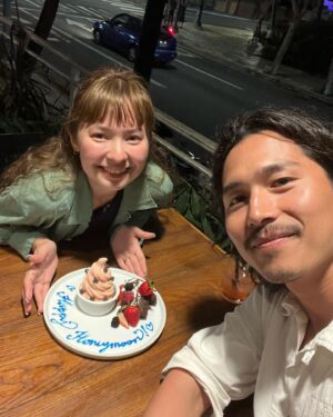 Naomi Lorraine Frank Instagram - .
.
@alohasteakhouse_waikiki でディナー🍽🤍
ボリュームも接客も味も全部めちゃくちゃ良かった🥺！！

日本語喋れるスタッフさん多いのと、
日本語メニューもあったからオススメ🫶🏻🫶🏻
.
.
#alohasteakhouse #waikiki#hawaii#honolulu#honeymoon#steak #アロハステーキハウス#ワイキキ#ハワイ#ハネムーン#新婚旅行