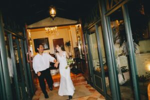 Naomi Lorraine Frank Instagram - .
.
先日は私達夫婦の結婚1周年記念日でした🕊

良くんと同じように今年は
色んな人の愛を感じる年でした。

これからも2人だけでなく、
みんなで笑って笑顔溢れる日々を
築いていこうね☺️❣️
.
.
#thefrankfamily #frankfamily#フランク家#フランク家結婚式 #結婚記念日#anniversary #1yearanniversary