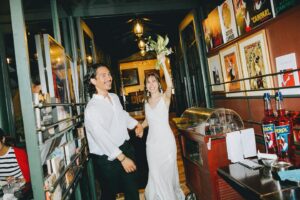 Naomi Lorraine Frank Instagram - .
.
先日は私達夫婦の結婚1周年記念日でした🕊

良くんと同じように今年は
色んな人の愛を感じる年でした。

これからも2人だけでなく、
みんなで笑って笑顔溢れる日々を
築いていこうね☺️❣️
.
.
#thefrankfamily #frankfamily#フランク家#フランク家結婚式 #結婚記念日#anniversary #1yearanniversary